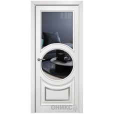 Межкомнатная дверь Оникс Софья Эмаль белая МДФ патина серебро со стеклом