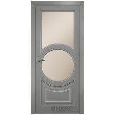 Межкомнатная дверь Оникс Софья Эмаль RAL 7036 по МДФ патина серебро со стеклом